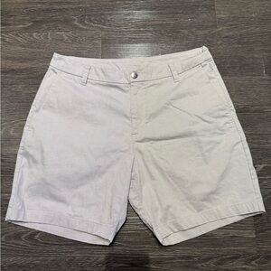 Men Lululemon shorts size 34